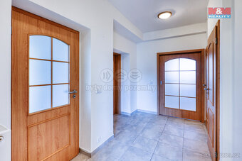 Prodej rodinného domu, 172 m², Praha, ul. Pod hřištěm - 3
