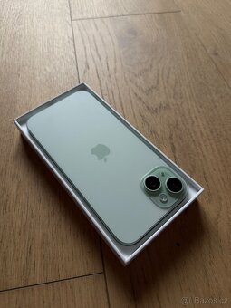 Apple iPhone 15 Plus 128GB zelený - 3