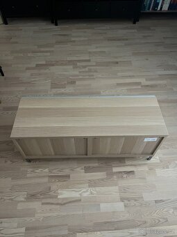 Knihovna Ikea - 3