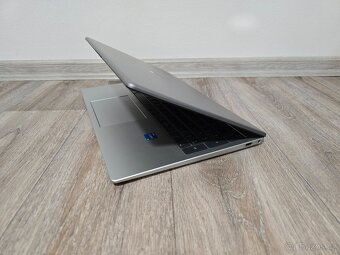 15,6" notebook HP 250 G10 Turbo Silver - 3