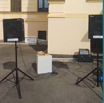 Behringer Europower PMX2000 + 2x repro 400W - 3