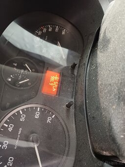 Prodávám auto peugeot - 3