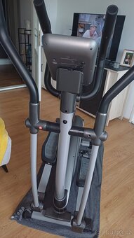 Crossový trenažer TOORX ERX80 - 3