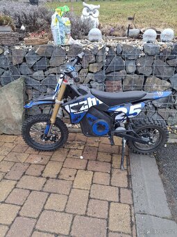 Elektrická motorka hecht - 3