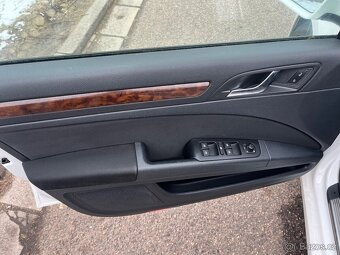 Škoda Superb 2 facelift 2014 125kW DSG Elegance - 3