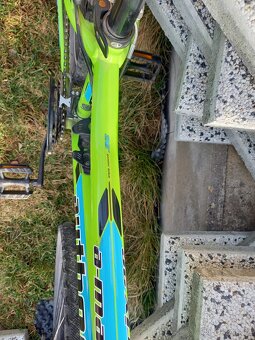 Author - chlapecké kolo - 3