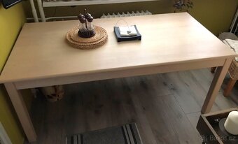 JÍDELNÍ STŮL A ŽIDLE - 3