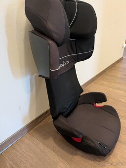 Autosedačka Cybex Solution X-fix 15-36kg černá - 3