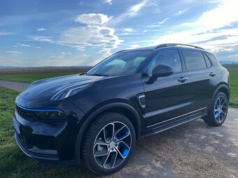 Lynk & Co 01 (Volvo XC40) - 3