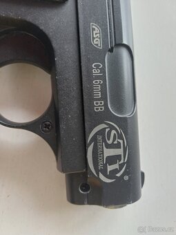 Airsoft pistole ASG - 3