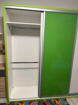 Šatní skříň - 3