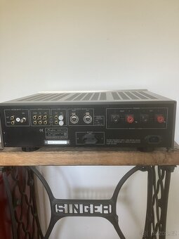 Accuphase e 210 - 3