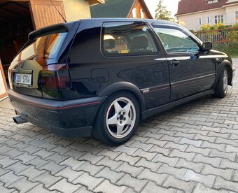 VW Golf 3 GTI 2.0 Color Concept - 3