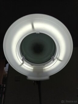 Kosmetická lampa s lupou - 3