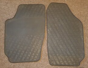 Škoda Fabia I 4 gumové koberce + 3 textil - 3