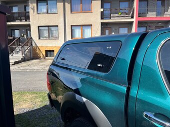 Prodám hardtop na Toyotu tmavě zelený - 3
