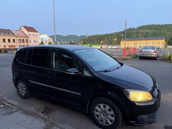 Volkswagen Touran - 3