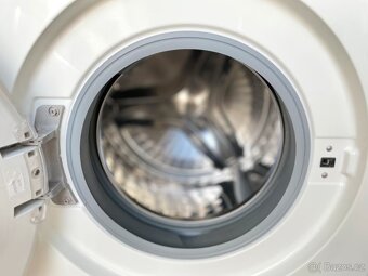Pračka Samsung WF 70 F5EBW2W/LE - 3