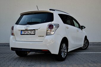 Toyota Verso 1.6 I Valvematic Holiday - 3
