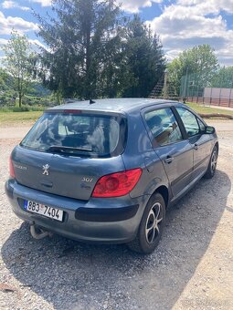 Peugeot 307 Hatchback r. 2006 Tažné zařízení - 3
