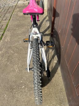 Dívčí kolo 20'' - 3
