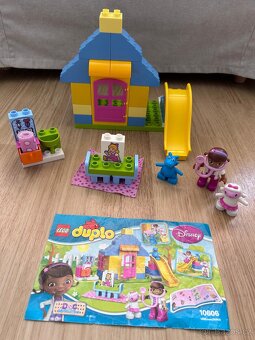Lego Duplo 10606 - Doktorka Plyšáková - Ordinace na dvorku - 3