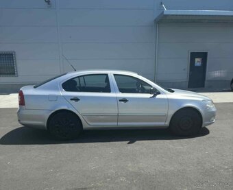 Prodám Škoda Octavia 2 1.4i Facelift 2010 - 3