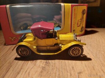 Matchbox yesteryear Y8 CADILLAC - 3