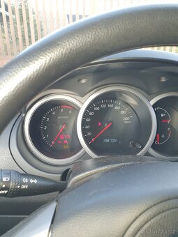 Suzuki , Grand Vitara ,  1,9 DDiS , 4X4 , 3 dveře . - 3