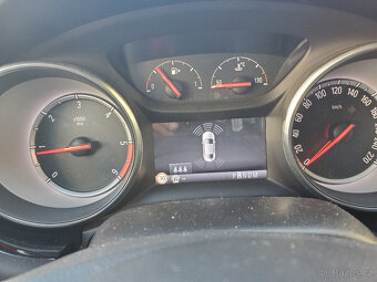 Opel Astra Sports Tourer AUTOMATIC - 3