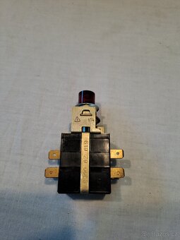 spínač s červenou kontrolkou - 3