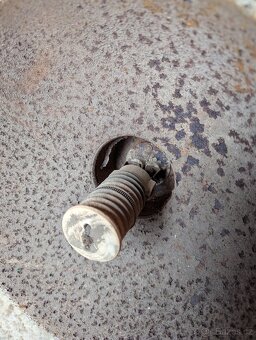 Starý ohřívač topidlo - 3