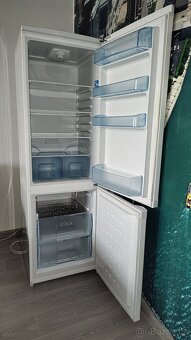Kombinovaná lednice Beko - 3