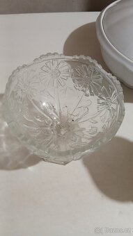 3 misky na noze lité sklo - 3