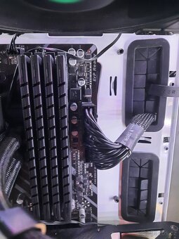 Herní PC - AMD Ryzen 5600X / 32GB DDR4 /1TB/ RTX 3070 MSI 8G - 3