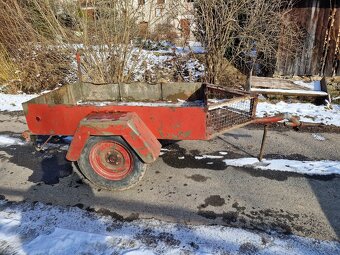 Odpružený vojenský vlek za traktor tovární výroby - 3