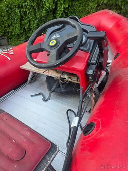 Prodám motorový člun Zodiac Mark II s motorem 50hp elektrick - 3