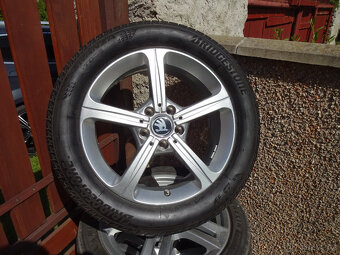 Superb III, Passat B8 - zánovní letní alu kola 17" 5x112 - 3
