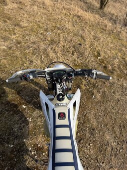Husqvarna FE 450 SUPERMOTO - 3