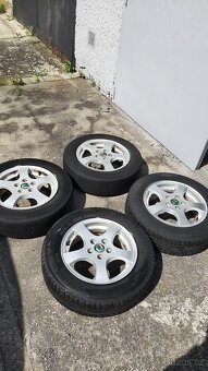 pěkná alu kola 14" 5x100 ,na Fabii,octavii,ET35 - 3