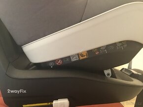 Prodám autosedačku Maxi Cosi se základní 2 way Fix - 3