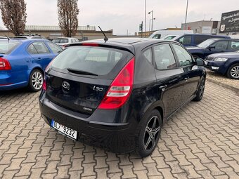 Hyundai i30 1,6 66 KW CRDI 16V - 3