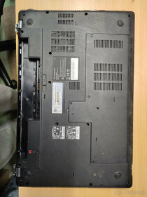Prodam dily z Ntb packar bell easynote lm81 - 3
