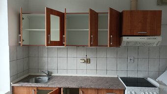 Zachovala kuchyňská linka - 3
