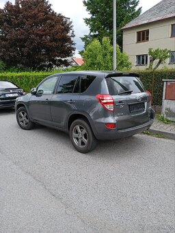 Prodam Toyota rav4 - 3