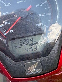 Skútr Honda SH300A - 3