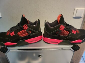 Air Jordan 4 Retro "Red Thunder" - 3