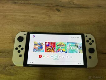 Nintendo Switch OLED model v záruce do 30.7. 2027 +4x HRA - 3