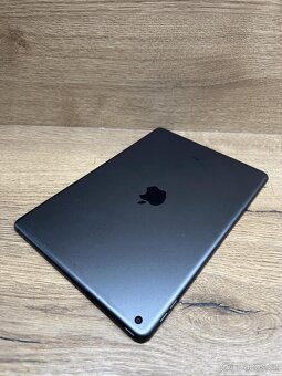 iPad 8 32 gb Zanovni stav - 3