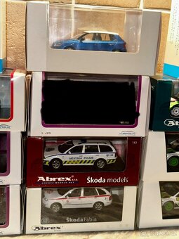Modely Abrex v měřítku 1:43 (závodní, služební…) - 3